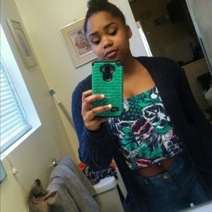 Meet your Posher, Zada